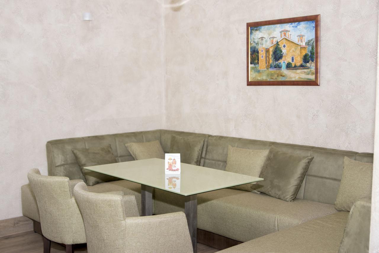 Hotel Etropolia Етрополе Экстерьер фото